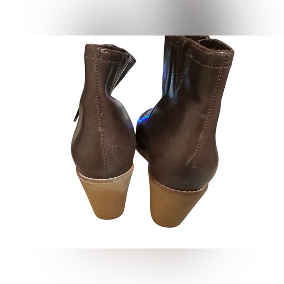 Cole Haan Auden Waterproof Leather Ankle‎ 3” Wedge Zip Bootie Size 11 Brown - Picture 7 of 8